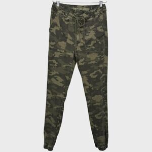 American Eagle Next Level High-Waisted Jegging Jogger | Size 6 Camo Drawstring
